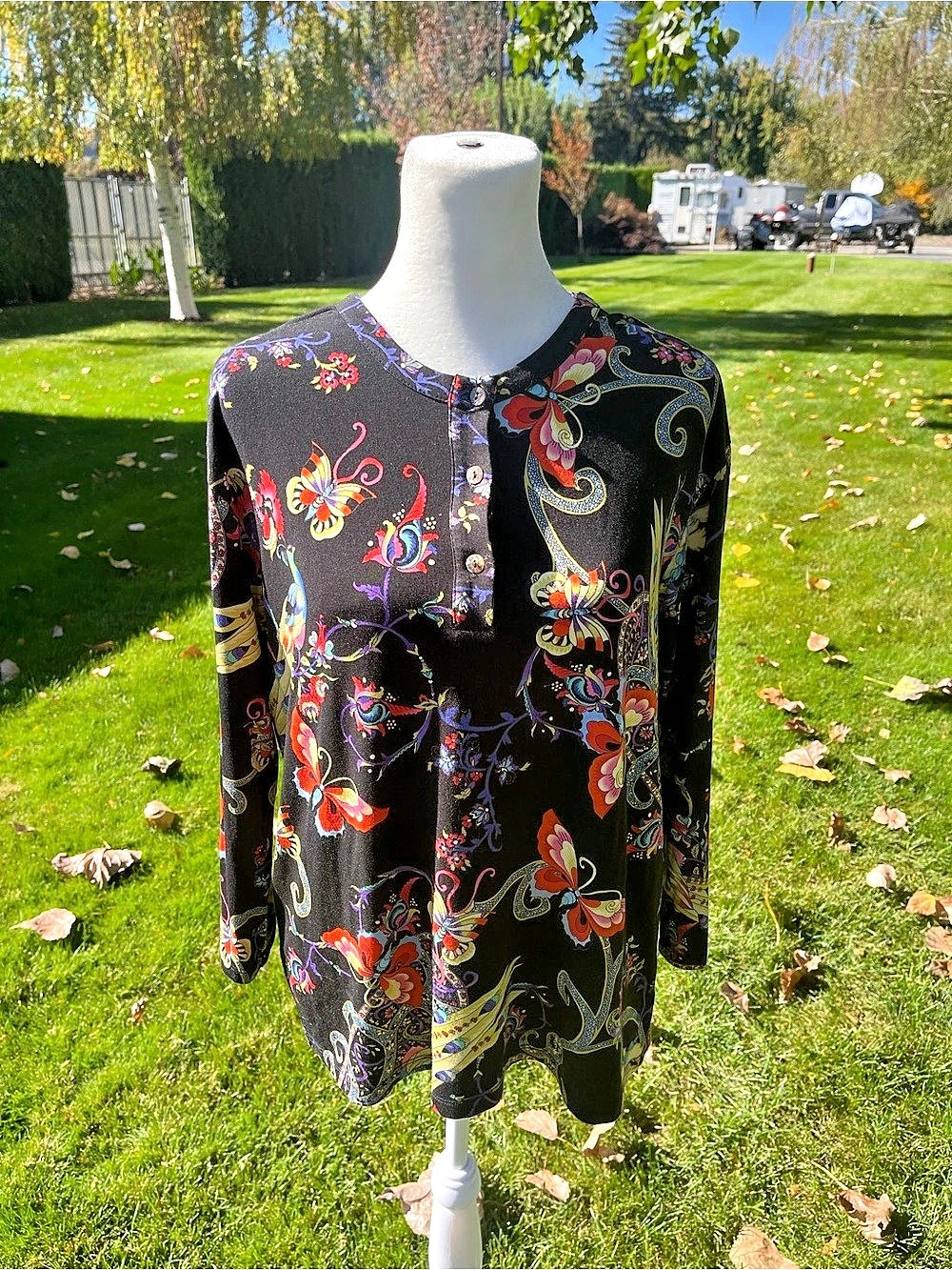 Johnny Was Pottery Henley Tee Floral Blouse Black & Multicolor Small